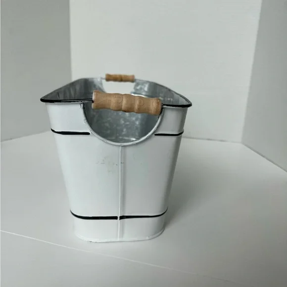 White Farmers Market Metal Bin - Picture 6 of 12